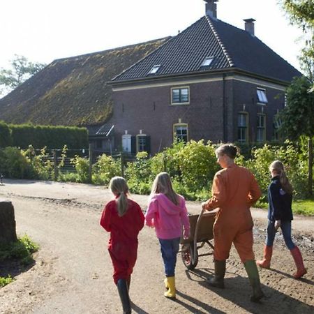Hoeve De Pippert Hotell Ophemert Exteriör bild