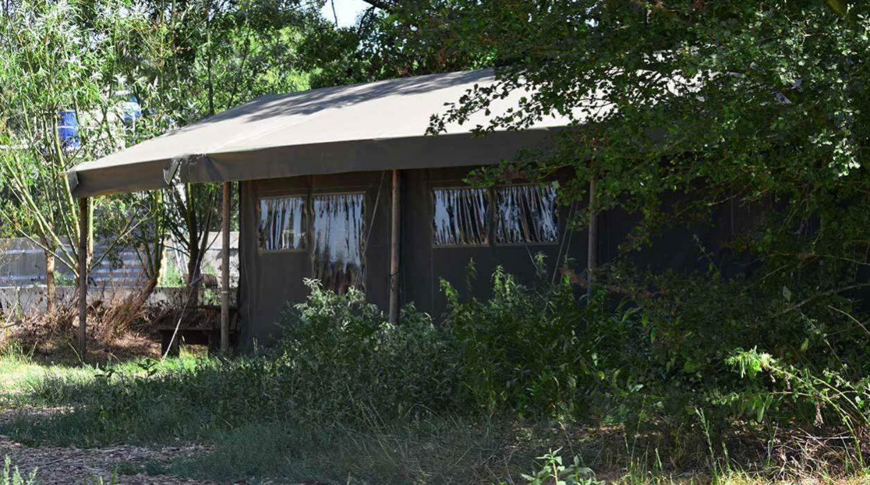 Hoeve De Pippert Hotell Ophemert Exteriör bild